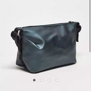 Rains weekend wash bag